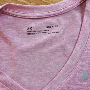 Under Armour Pink Heather HeatGear V-Neck Tee